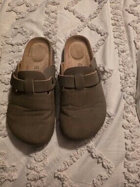 Casual Slip-On Buckle Clog in Olive Brown